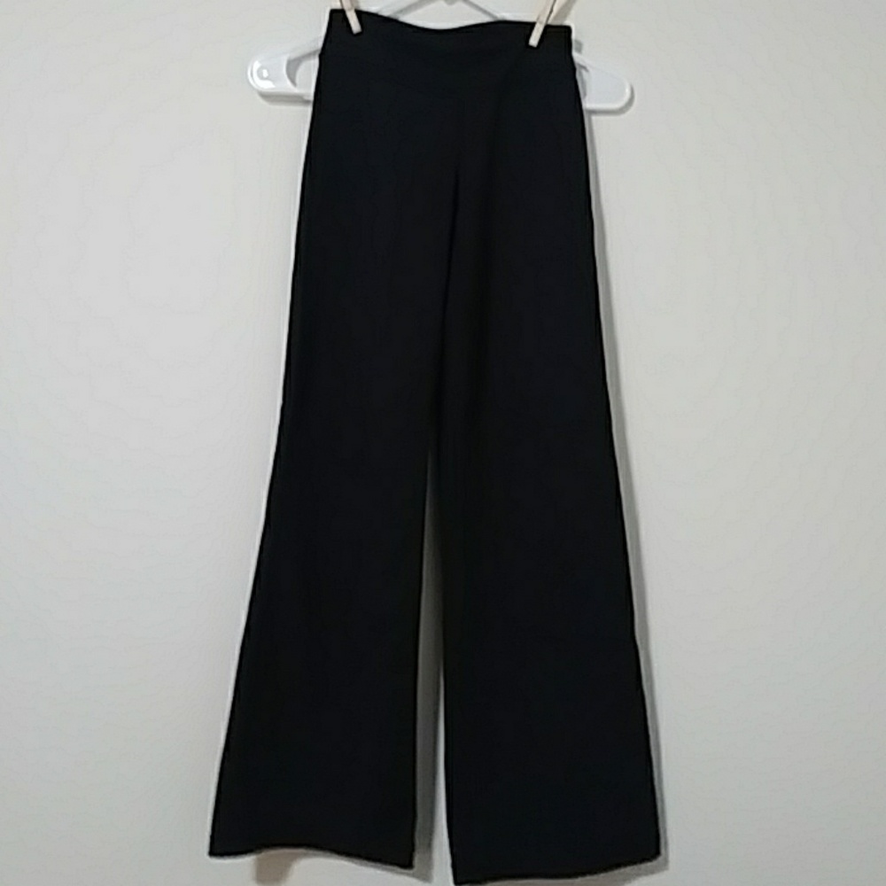 Black flare yoga pants